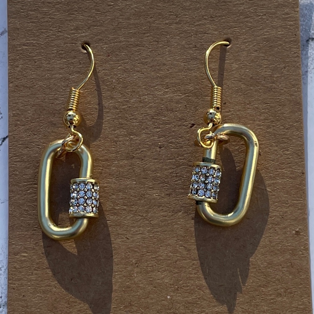 Earring - Picture 2 of 2